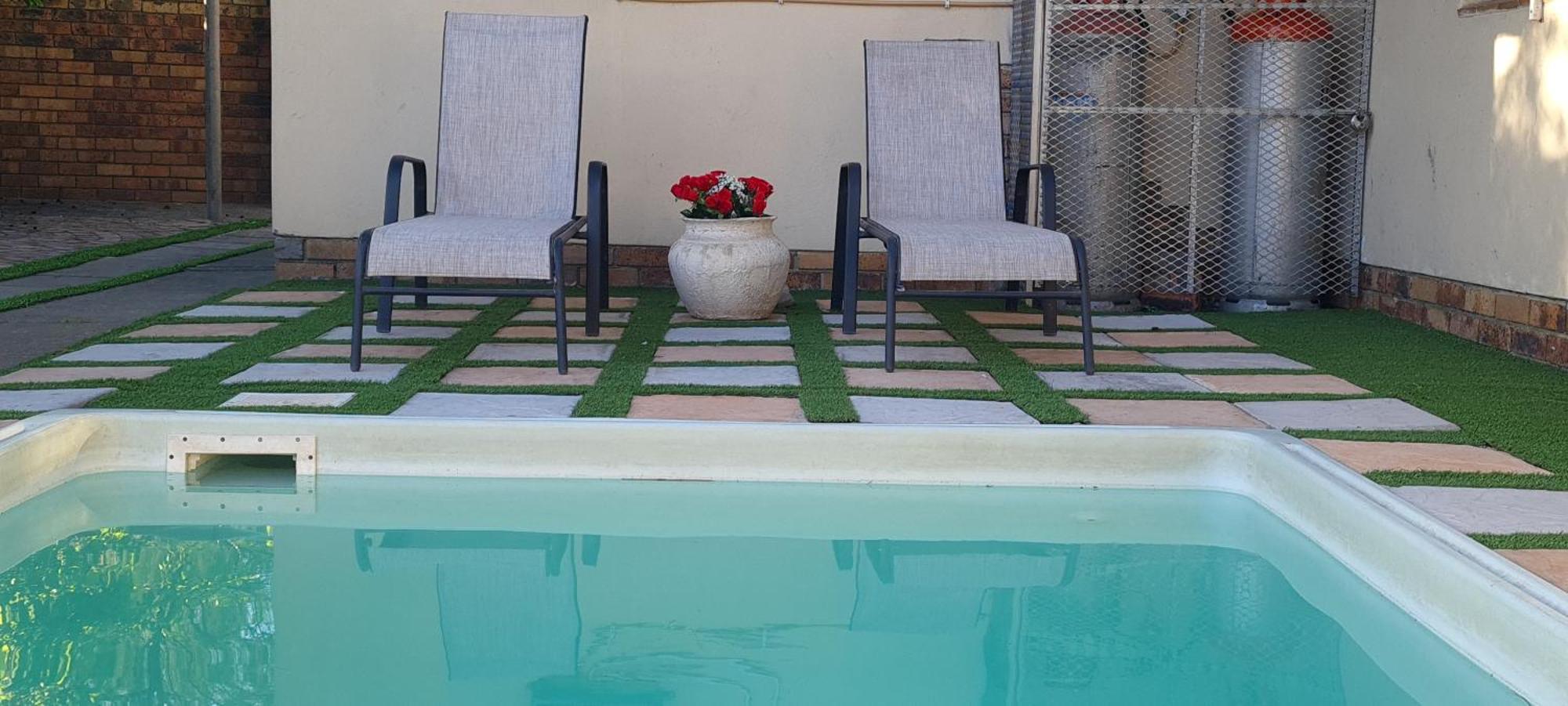 Ojong's Court Bellville Guest house *