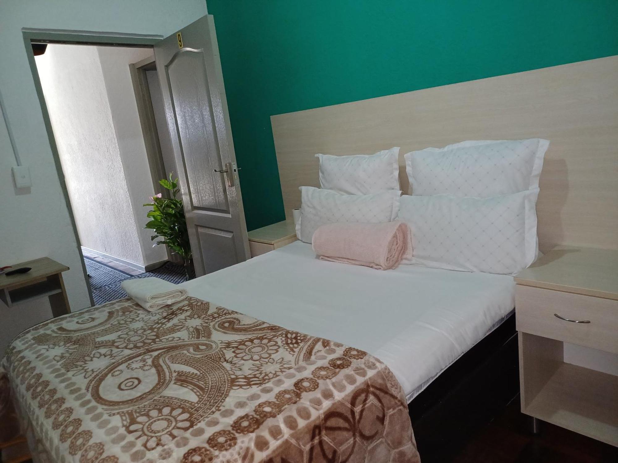 Ojong's Court Bellville Guest house Cape Town